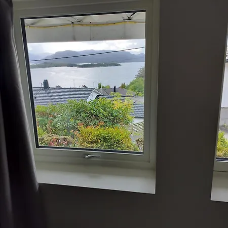 Sjarmerende Sted Med Vakker Utsikt - Naer Preikestolen Bed and breakfast Jørpeland